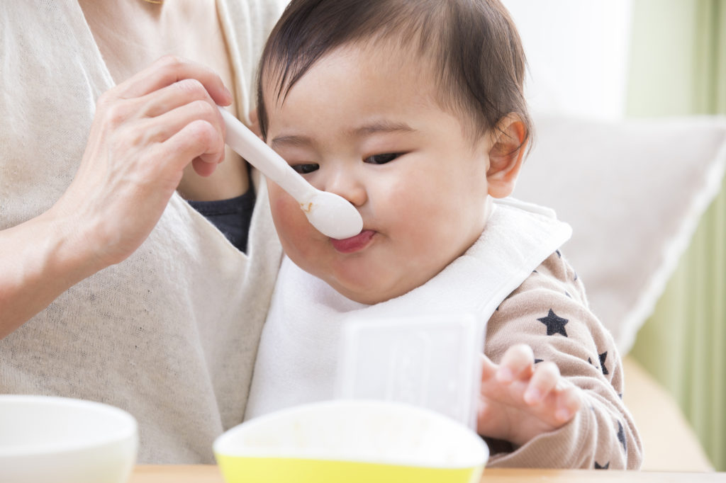 離乳食の前に 赤ちゃんにアレルギー検査は必要 食べるとどうなる ベビママほっと